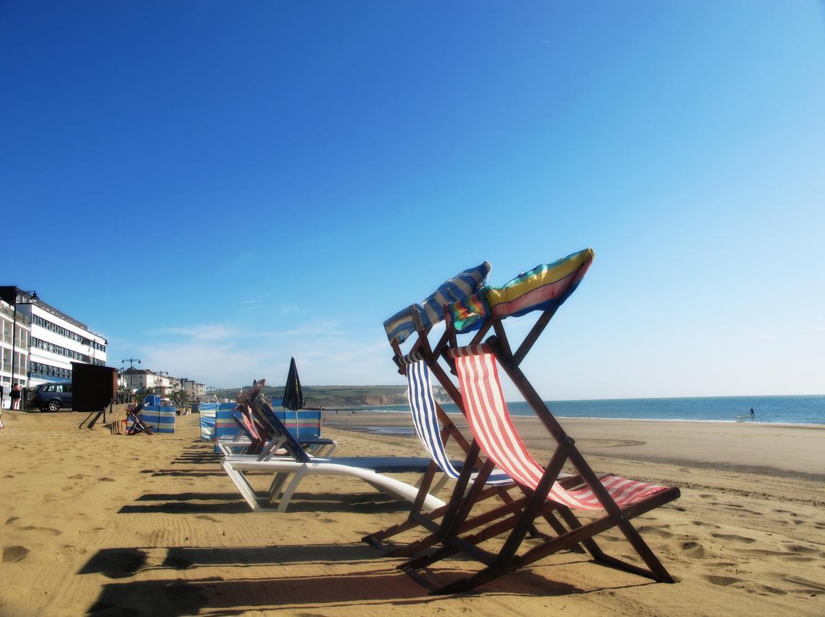 Bay View - Seafront, Sandown - Free Car Ferry For Bookings Of 3 Or More Nights, Subject To Availability Buitenkant foto